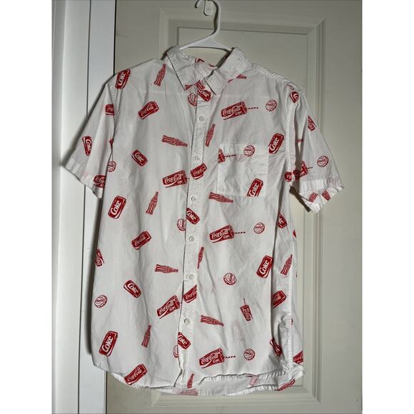 Coca-Cola x PacSun Button Up Shirt Men’s M White Red All Over Print Bottles 2018 - Picture 1 of 12